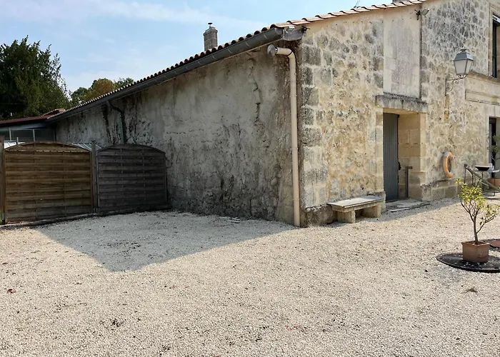 Bord Eau Charme Calme Et Nature 3* Saint-André-de-Cubzac